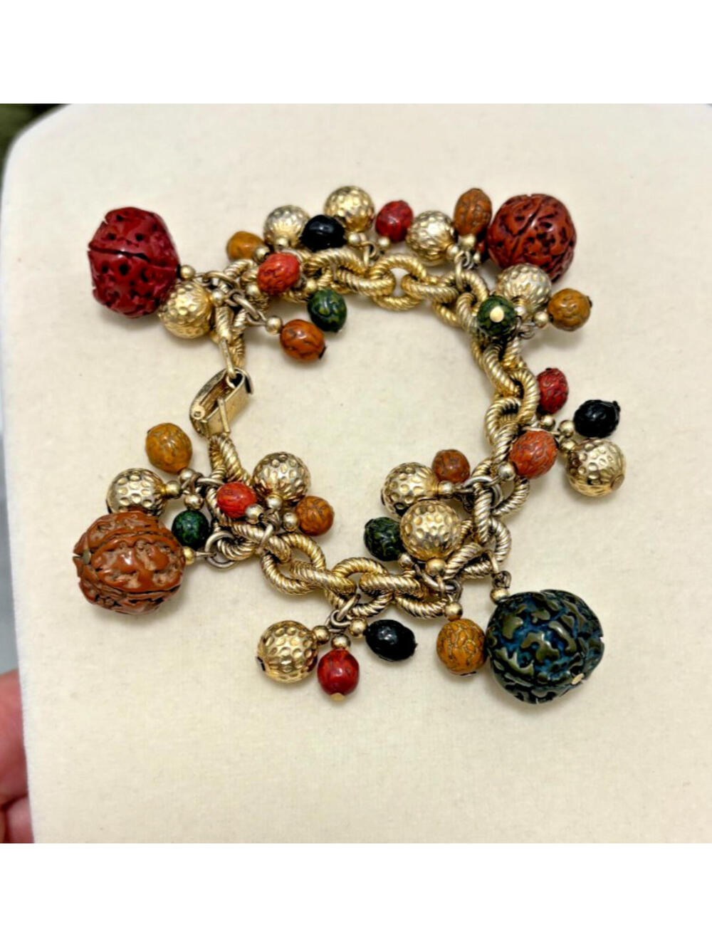 VTG Napier Beaded Dangle Charm Multicolor Gold Tone Bracelet 7" Vintage Cha Cha